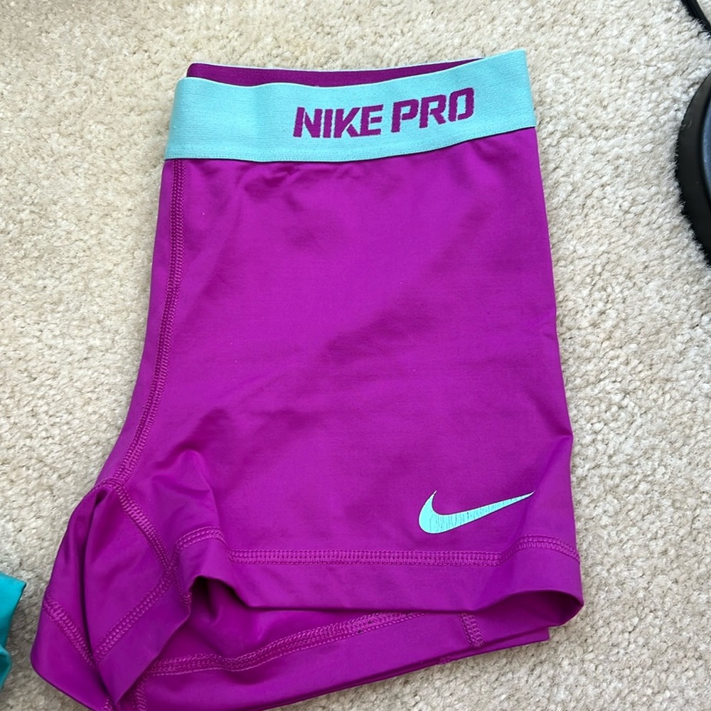 COPY - Nike Pros